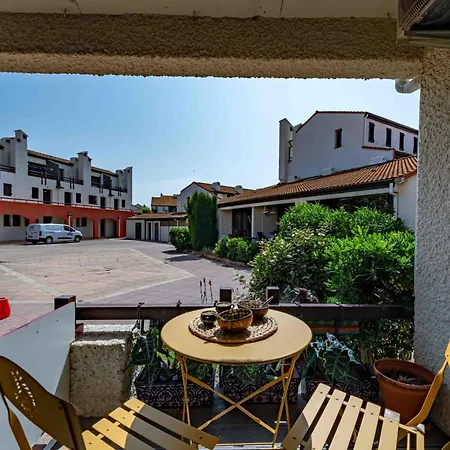 Sombrero-7 By Interhome Hébergement de vacances Le Barcarès